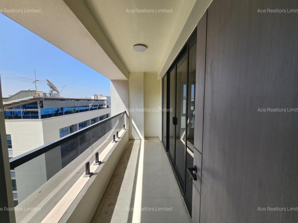 1 Bed Apartment with En Suite at Westlands Road - 8