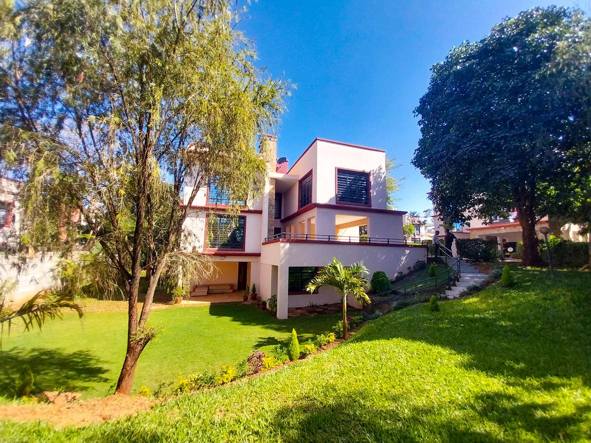 5 Bed Townhouse with Staff Quarters in Kiambu Road - 3