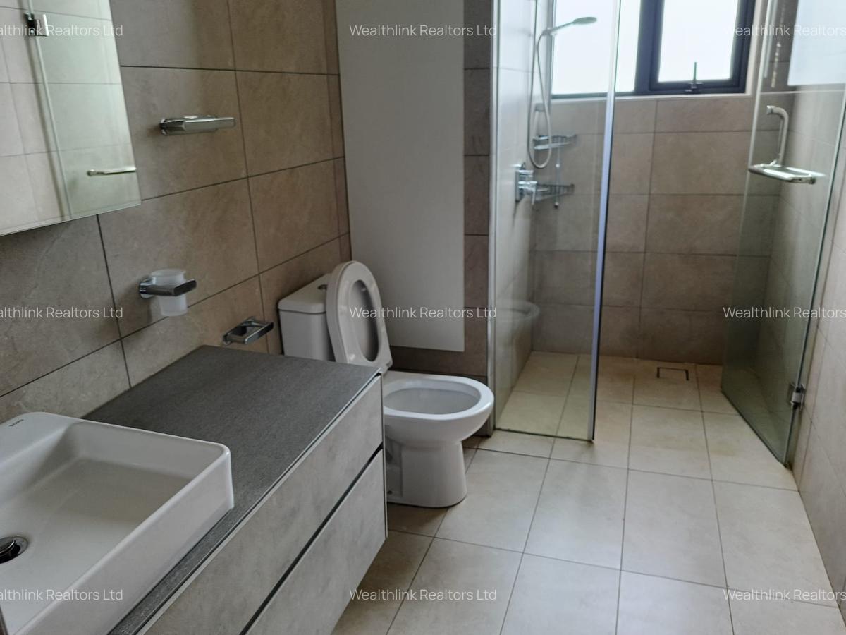 Serviced 2 Bed Apartment with En Suite at Isk - 8