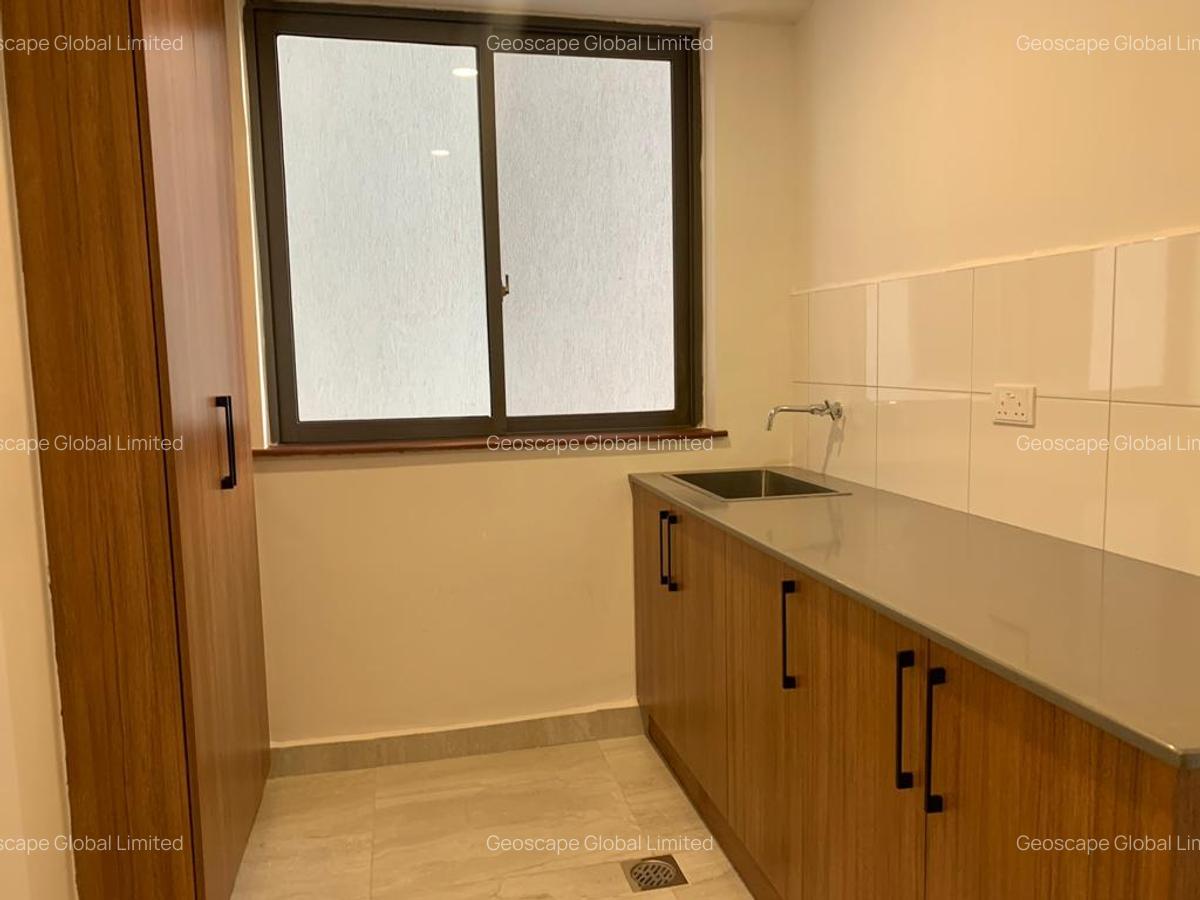 3 Bed Apartment with En Suite in Westlands Area - 6