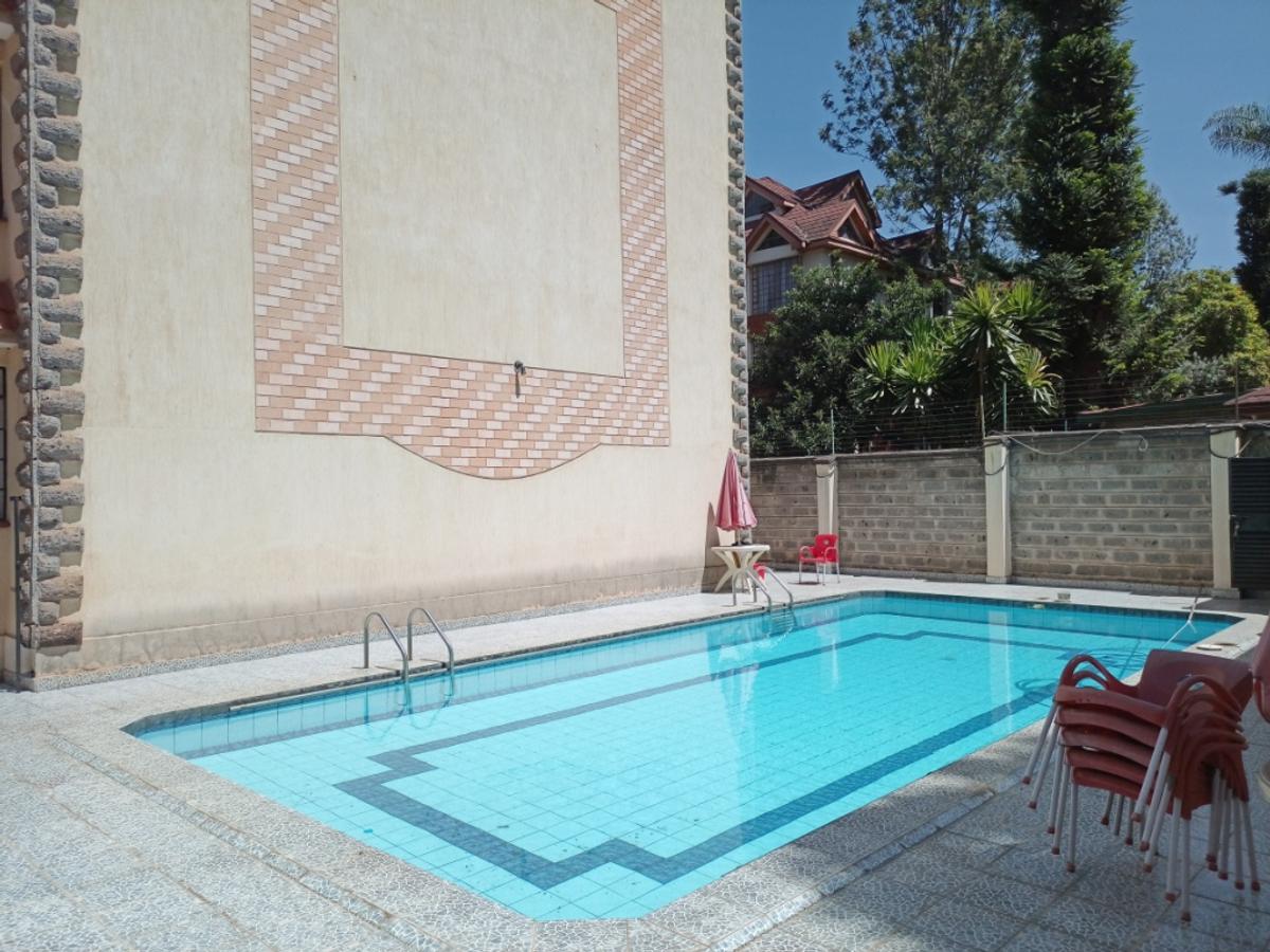 2 Bed Apartment with En Suite at Brookside - 12