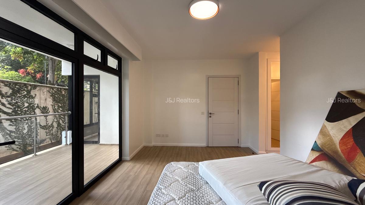 2 Bed Apartment with En Suite in Riara Road - 14