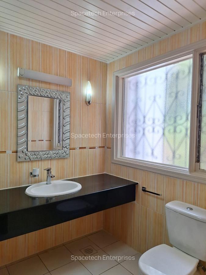 4 Bed Townhouse with En Suite in Muthaiga - 20