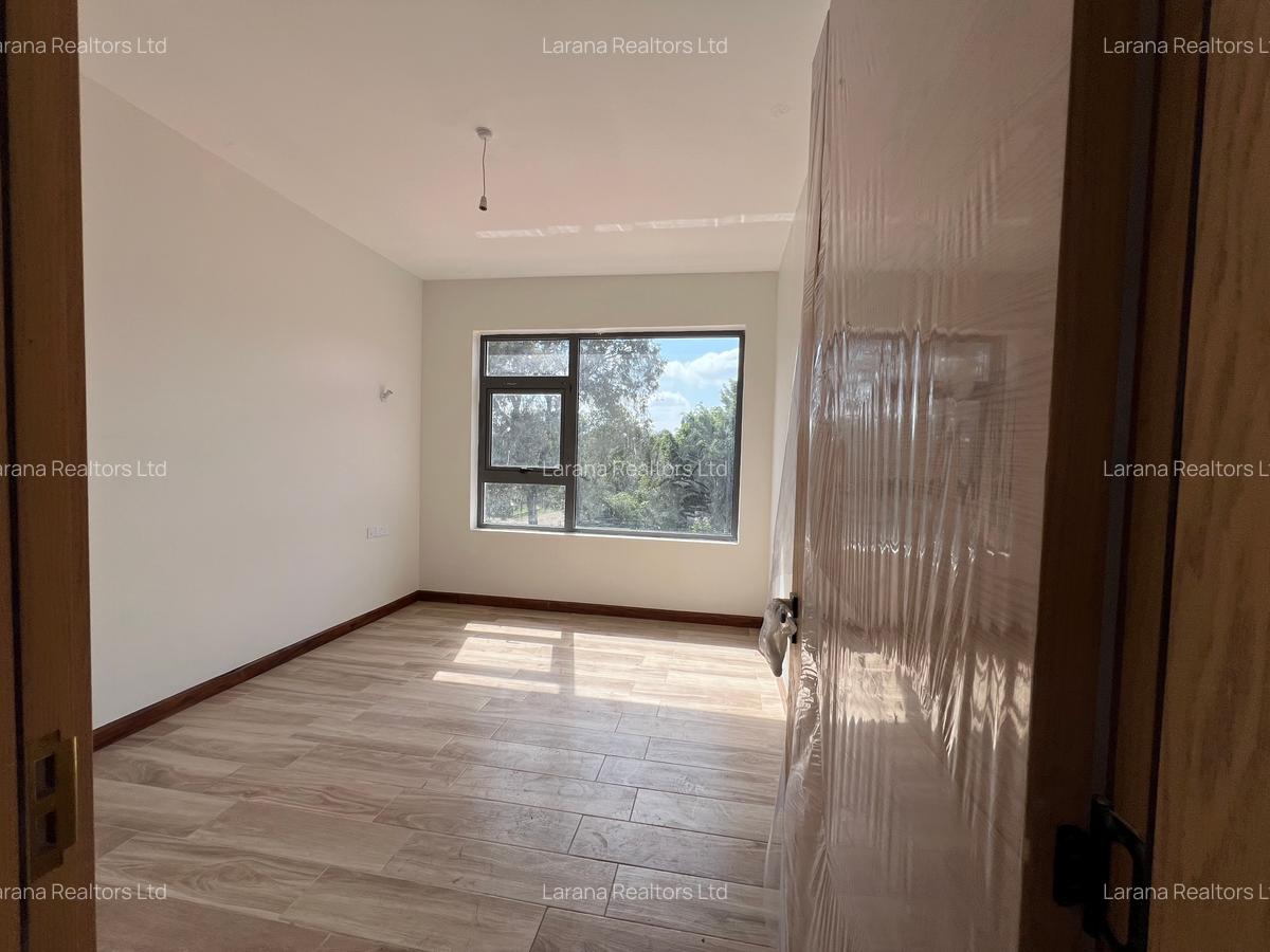 6 Bed Townhouse with En Suite in Lavington - 13