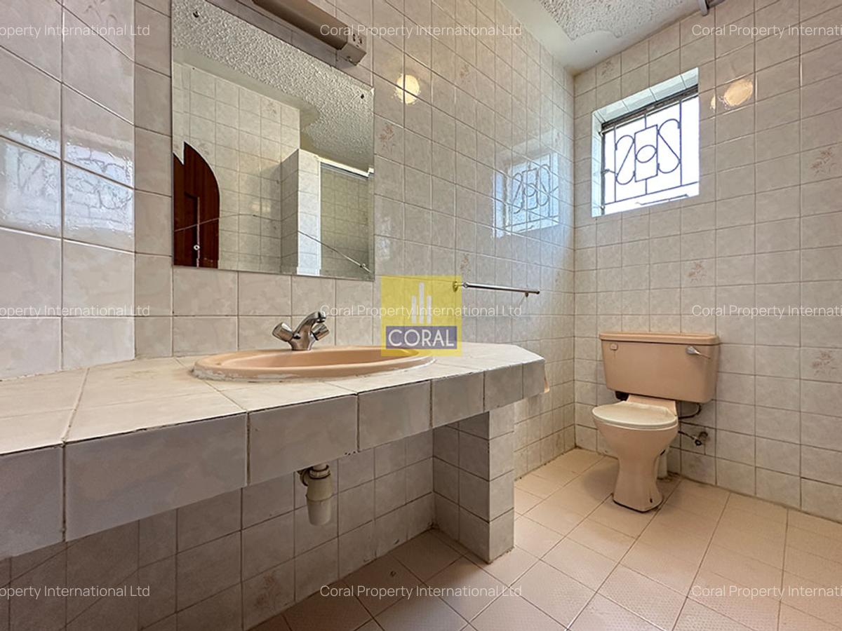 4 Bed Townhouse in Brookside - 5