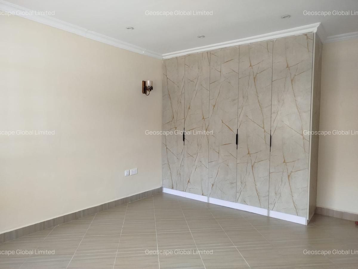 4 Bed House with En Suite in Karen - 4