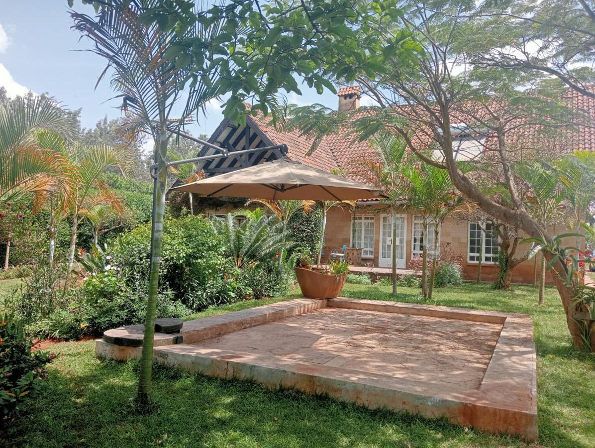 4 Bed House with En Suite at Runda - 1