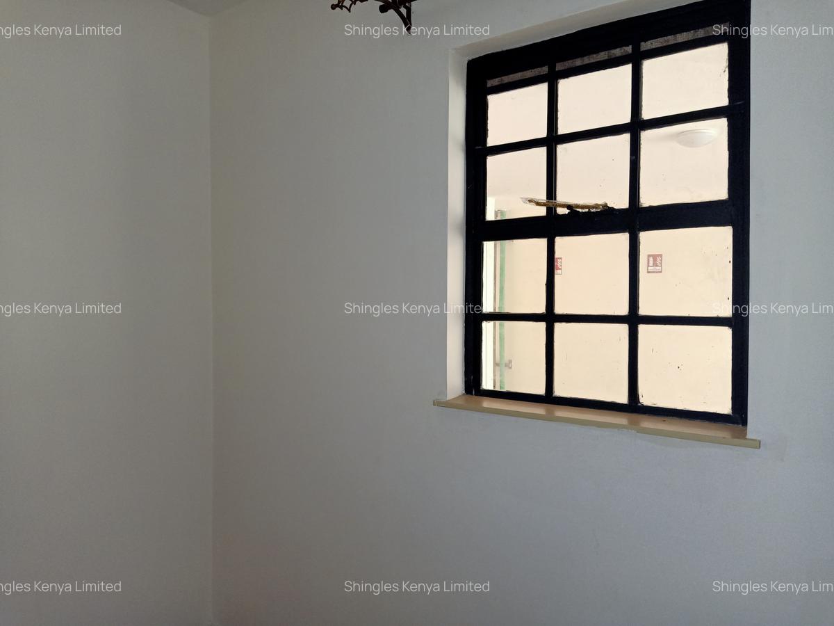 2 Bed Apartment with En Suite at Gatundu Rd - 11