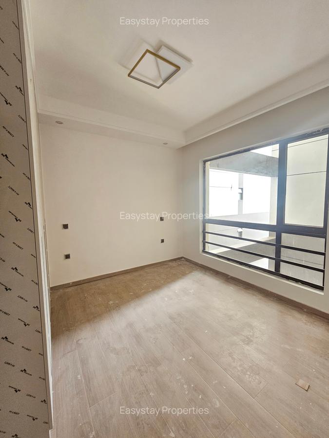 2 Bed Apartment with En Suite in Riverside - 6