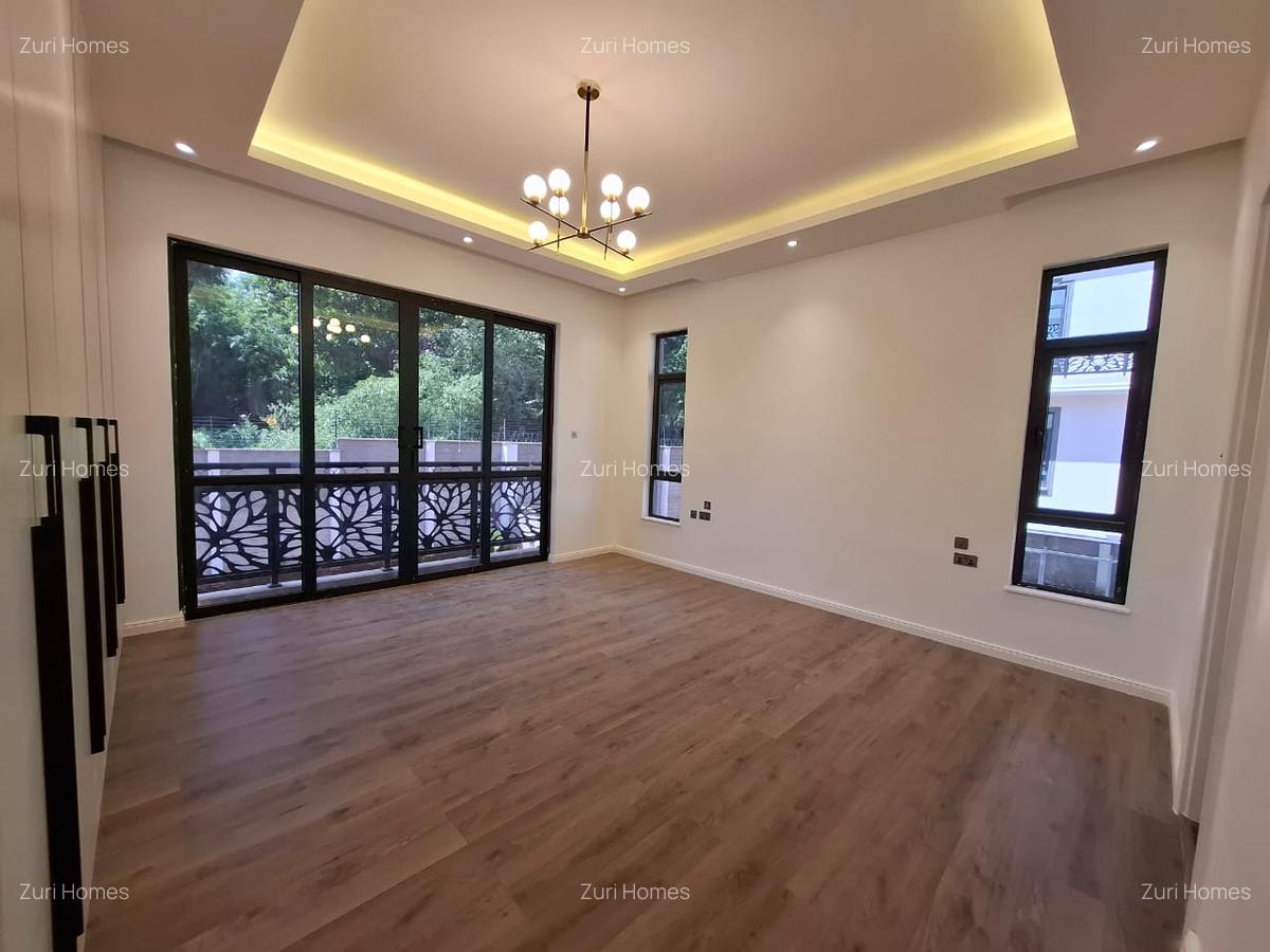 5 Bed Townhouse with En Suite in Lavington - 14