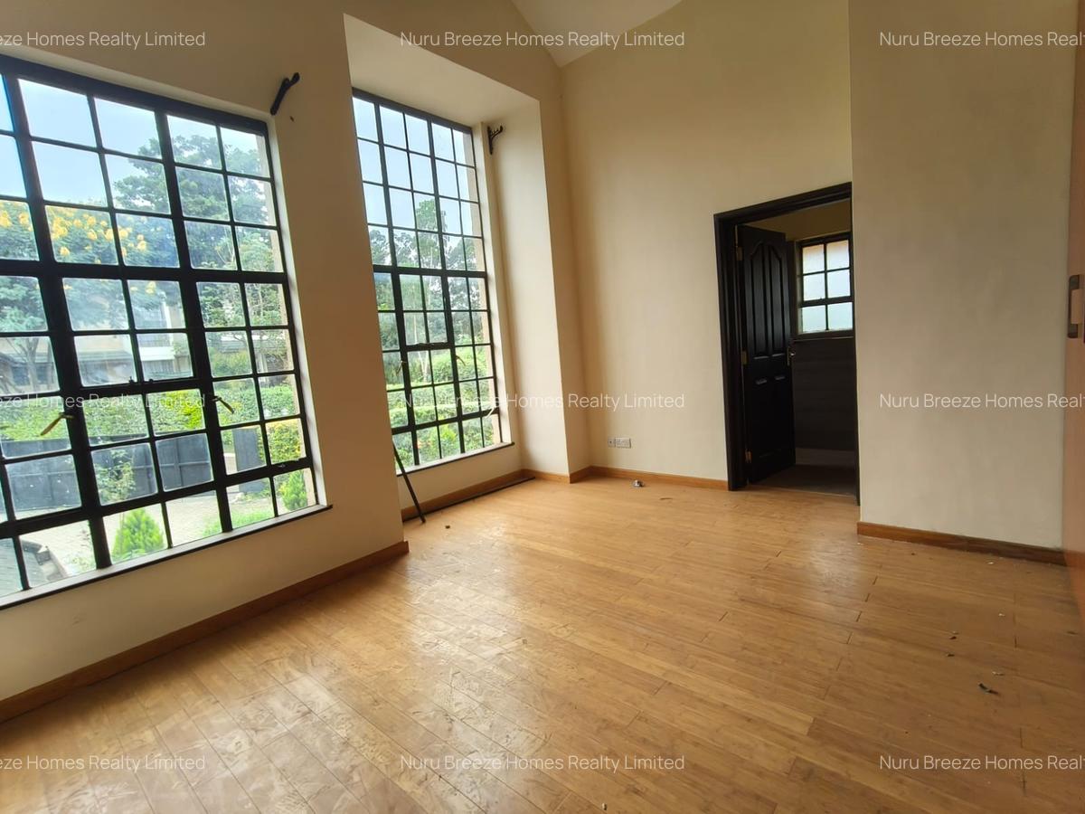 5 Bed Townhouse with En Suite in Karen - 9