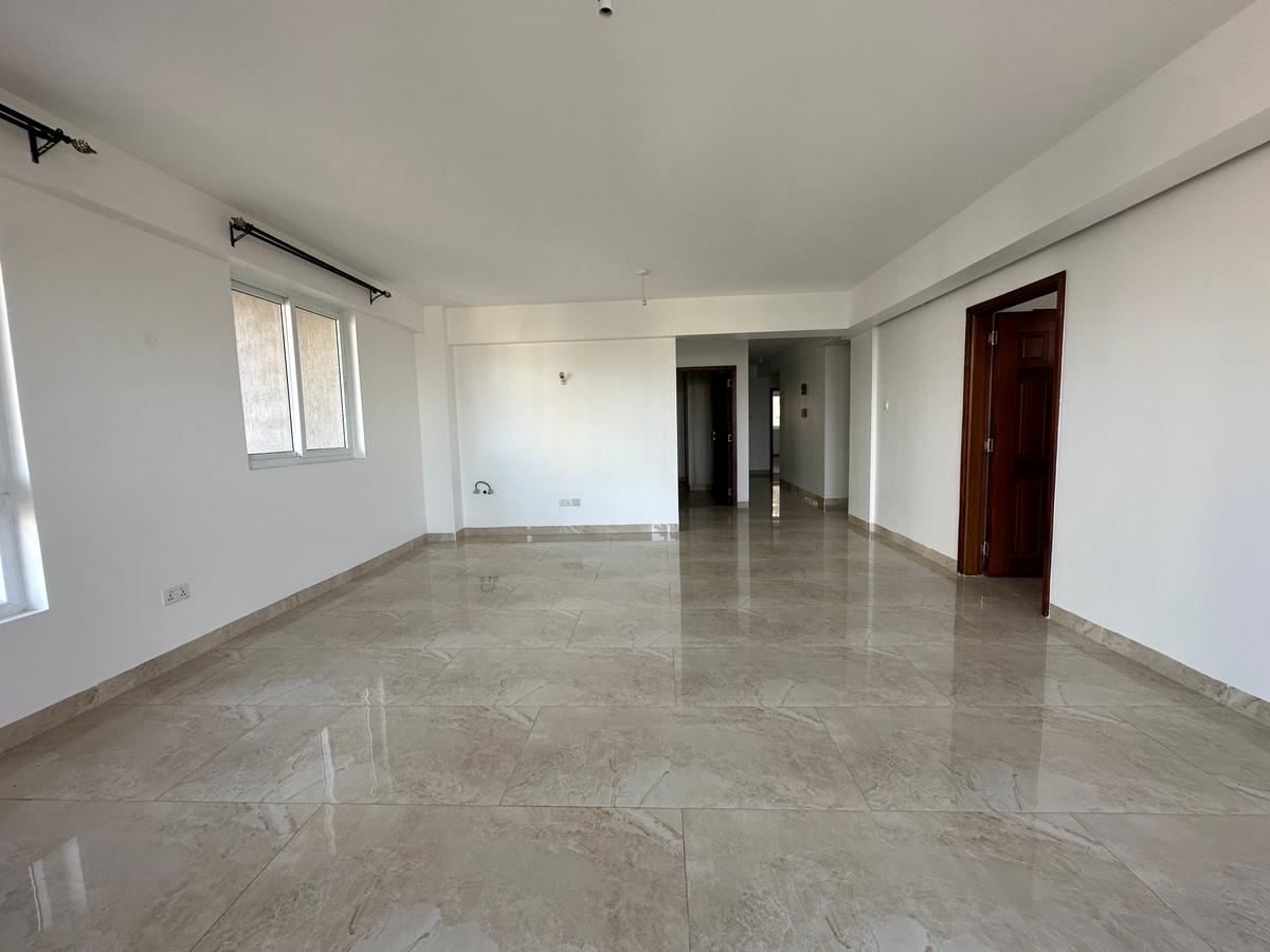 4 Bed Apartment with En Suite in General Mathenge - 2