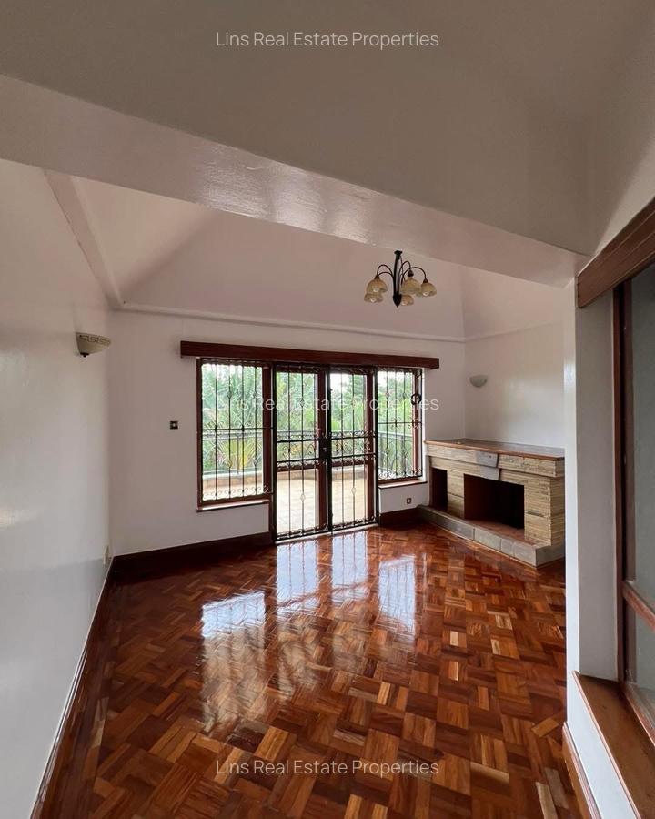 5 Bed Townhouse with En Suite in Runda - 18