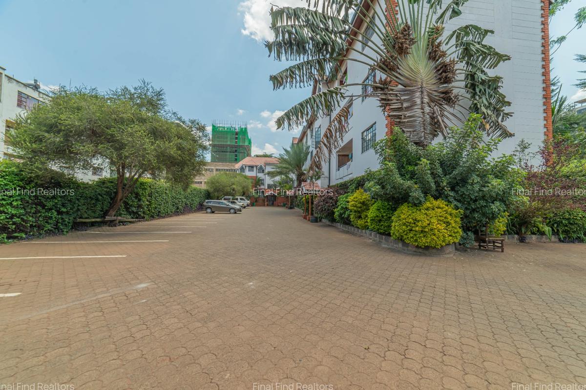 Serviced 2 Bed Apartment with Backup Generator in Parklands - 12