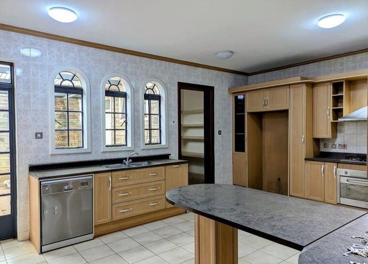 4 Bed Townhouse with En Suite at Grevillea Grove - 2