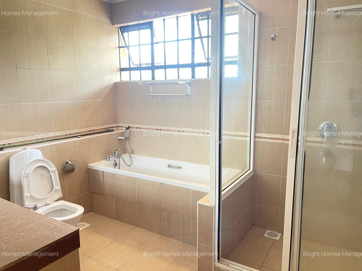 4 Bed Townhouse with En Suite in Lavington - 13