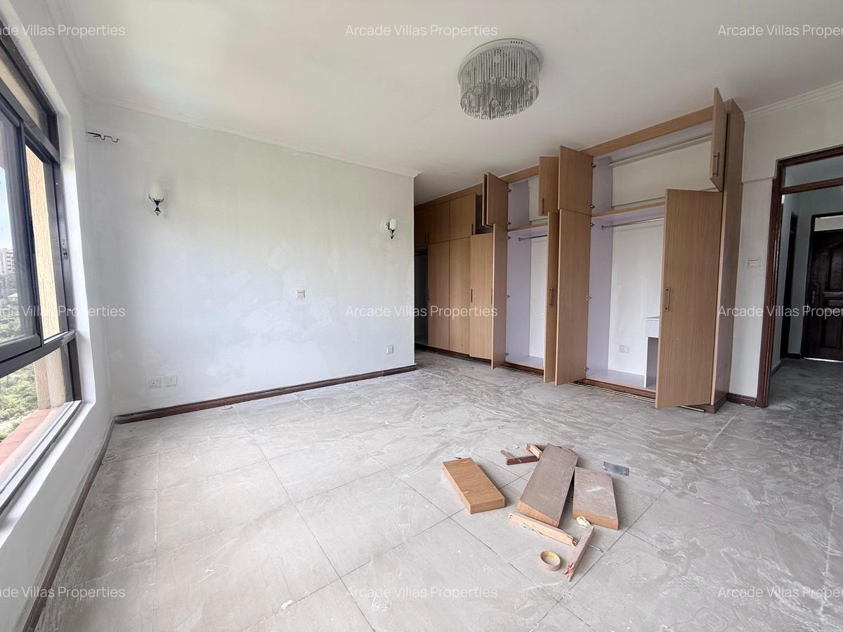 4 Bed Apartment with En Suite in Kileleshwa - 5