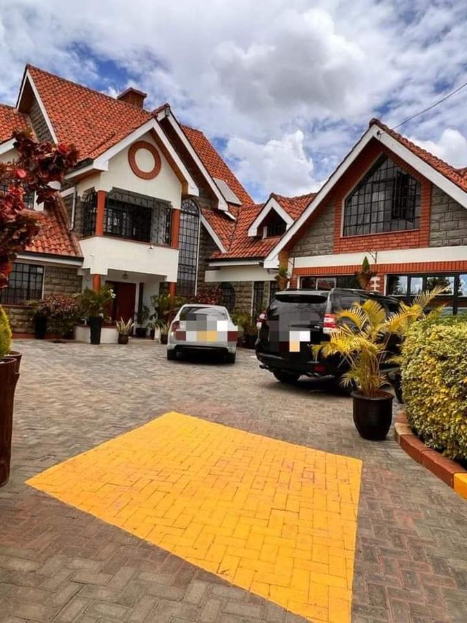 6 Bed House with En Suite in Kitengela - 1