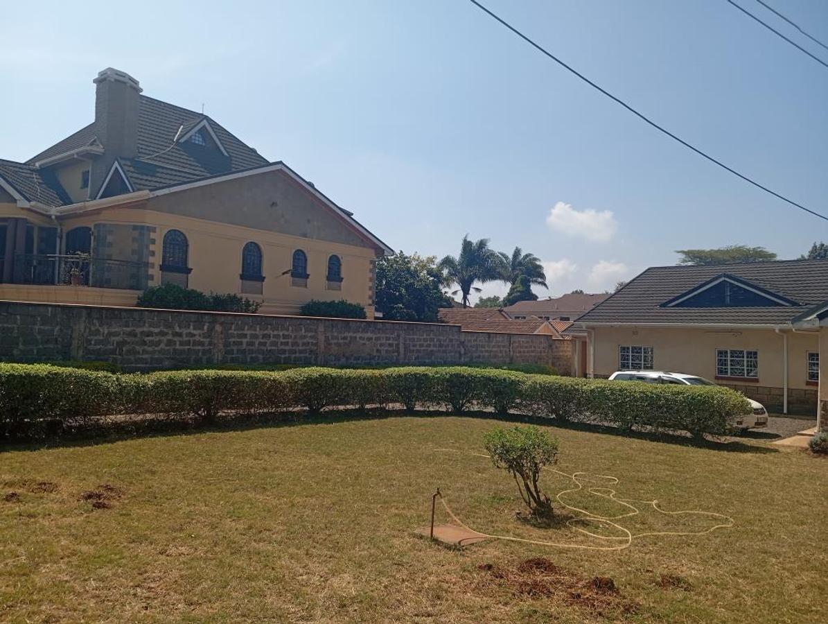 5 Bed House with En Suite at Mountain View - 12