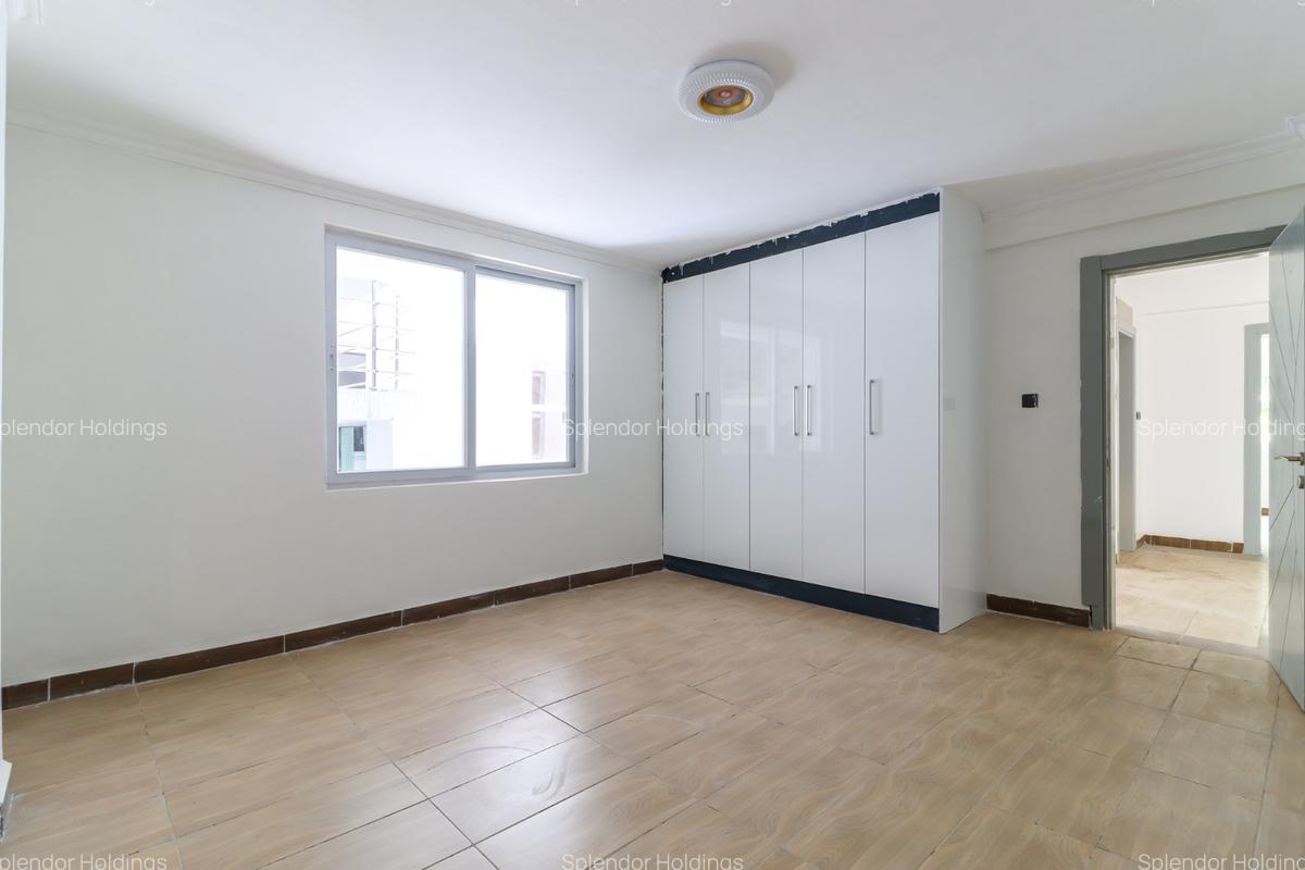 5 Bed Apartment with En Suite in Kilimani - 17