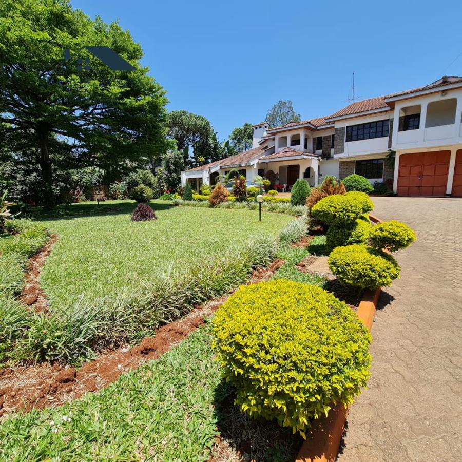 5 Bed House with En Suite at Runda - 4