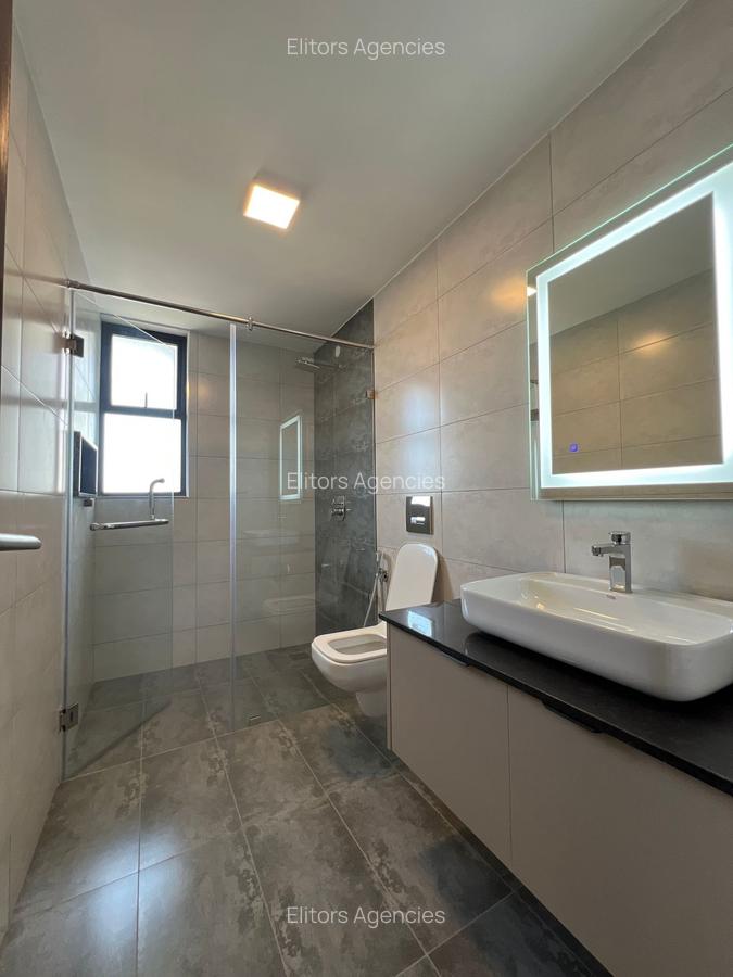 3 Bed Apartment with En Suite at Parklands Road - 12