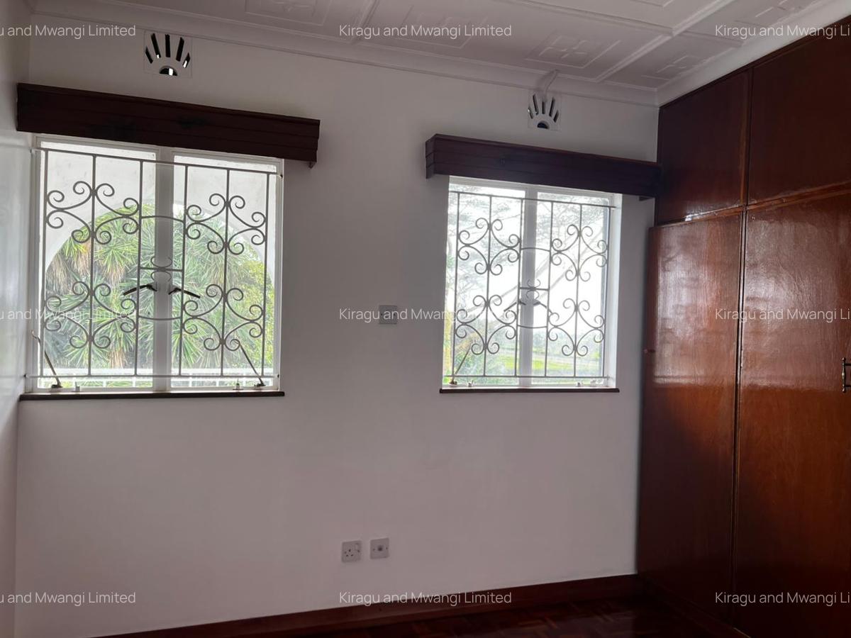 3 Bed House with Garden at Cianda - 9