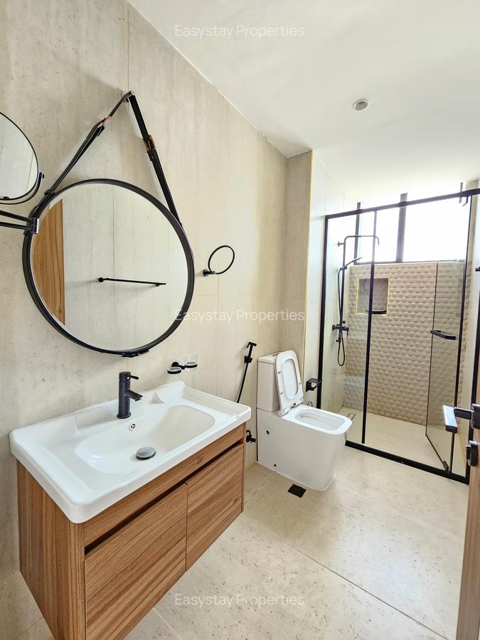 2 Bed Apartment with En Suite in Brookside - 6