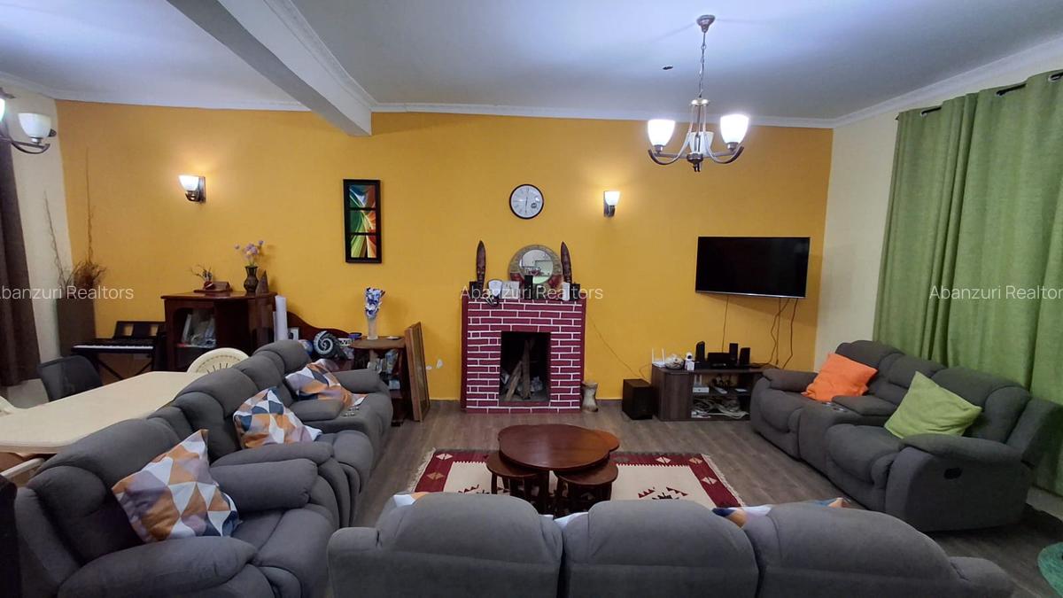 4 Bed Townhouse with En Suite at Kerarapon Drive - 8