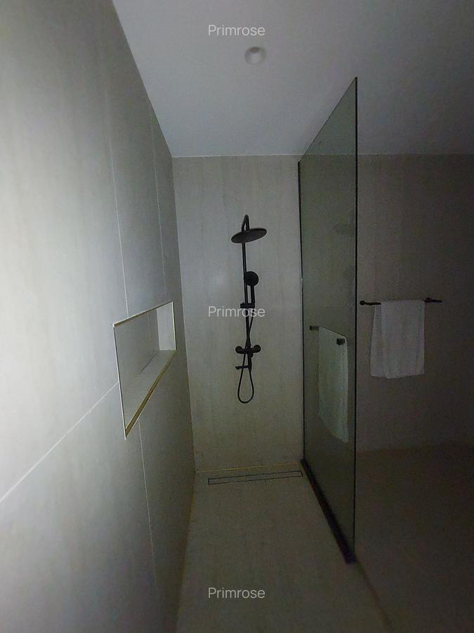 2 Bed Apartment with En Suite in Brookside - 14