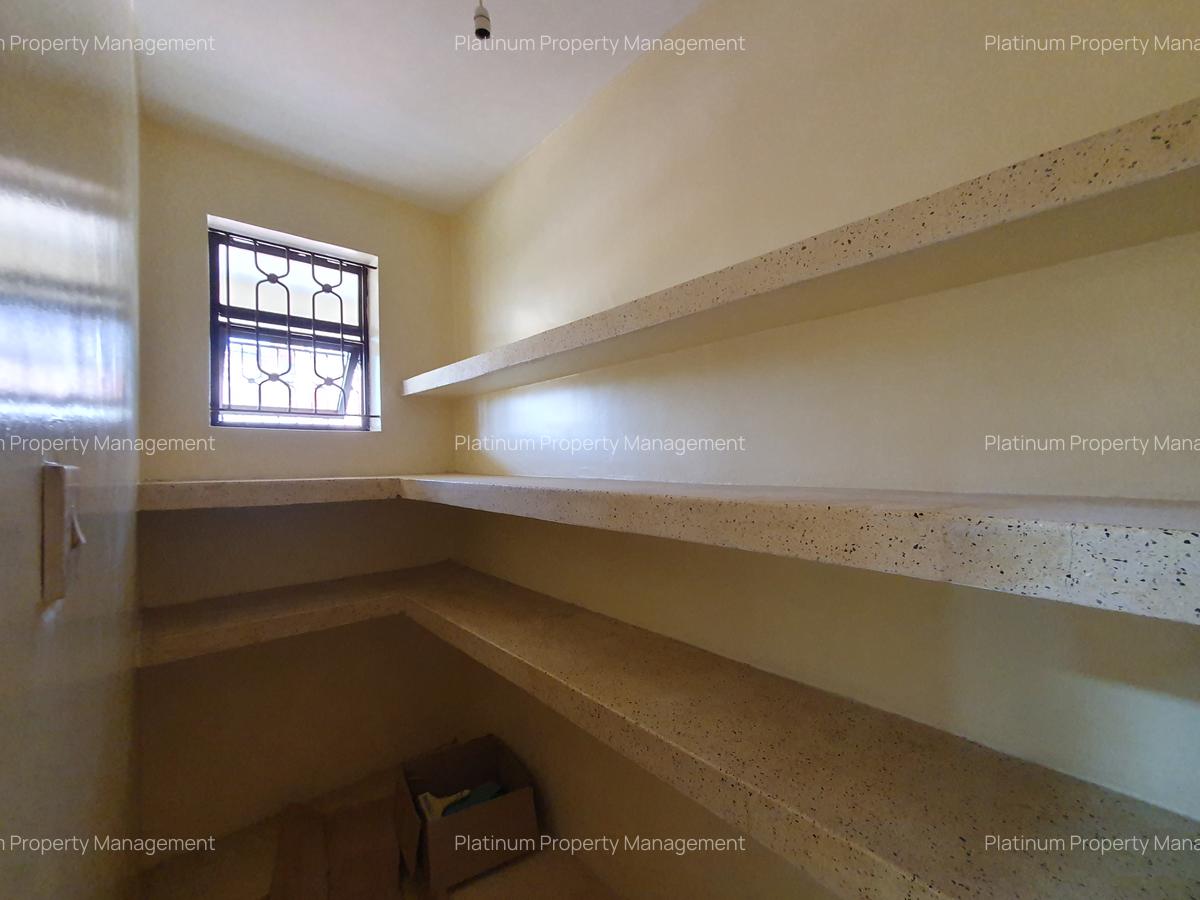 3 Bed Apartment with En Suite in Parklands - 7
