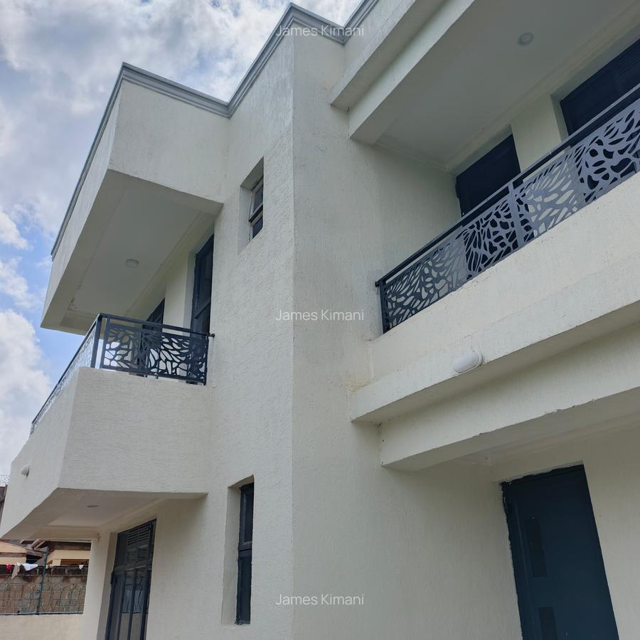 4 Bed Townhouse with En Suite at Membley - 4