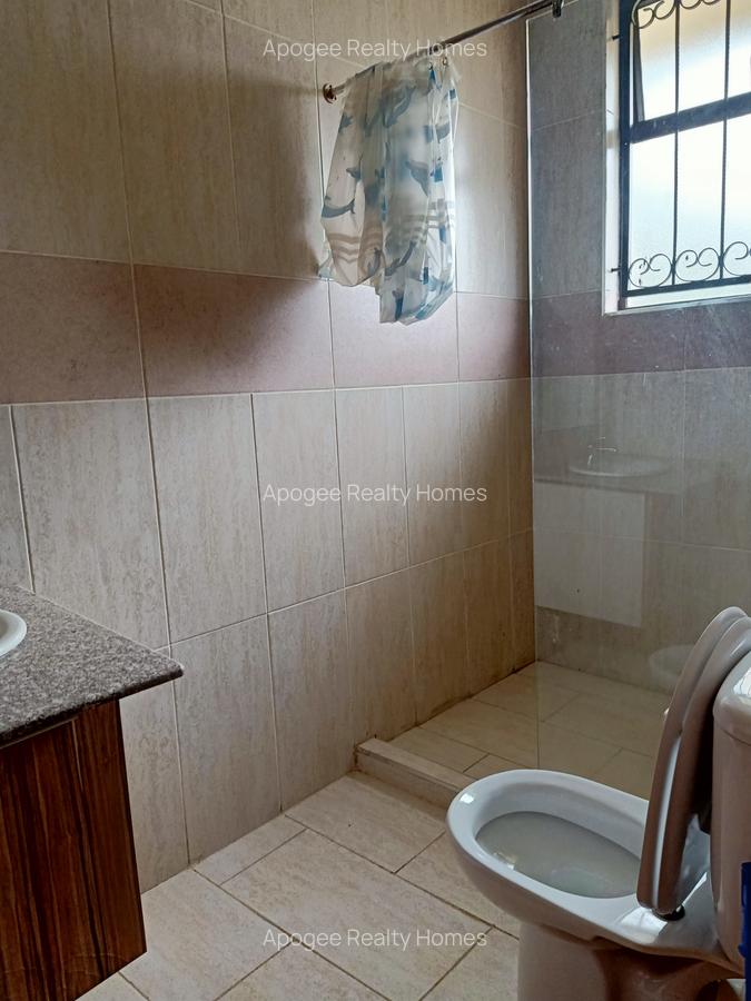 4 Bed House with En Suite at Garden Estate Road - 16
