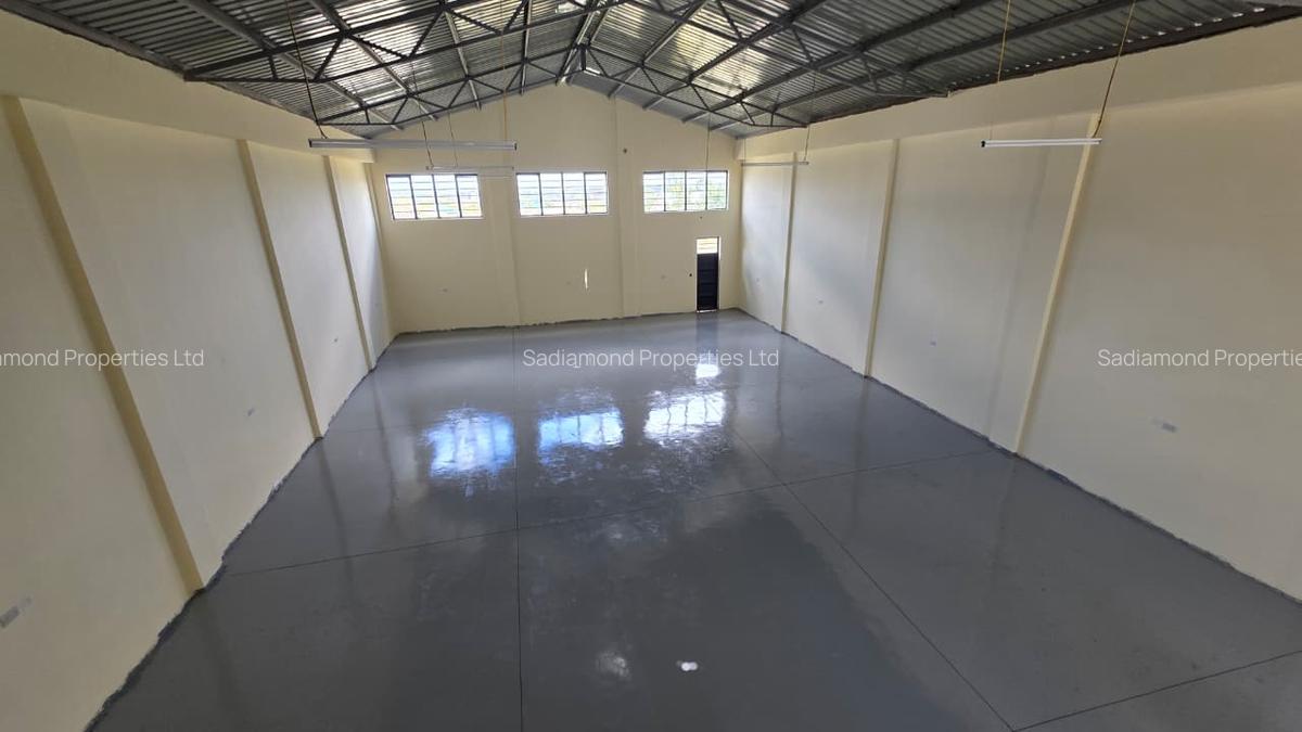 4,100 ft² Warehouse with Parking in Eastern ByPass - 6