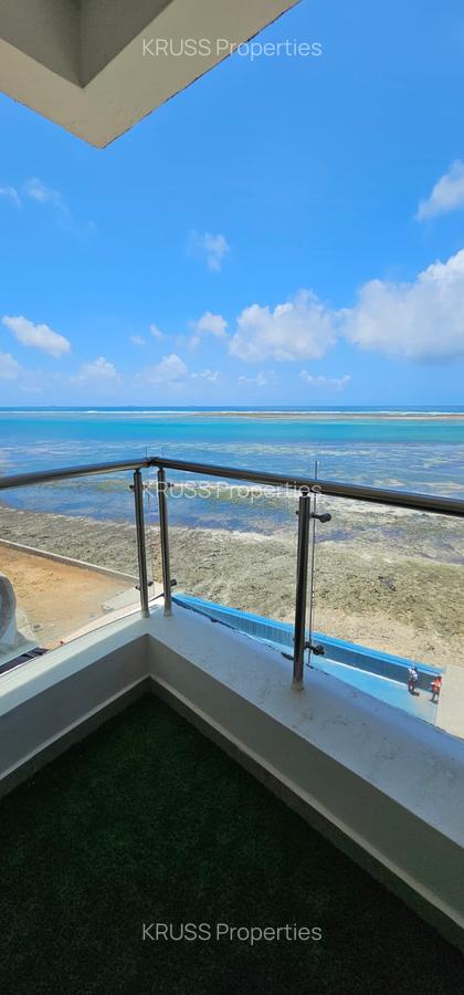 3 Bed Apartment with En Suite at As47 - 12