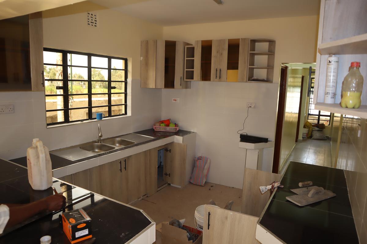 3 Bed House with En Suite at Memusi - 6