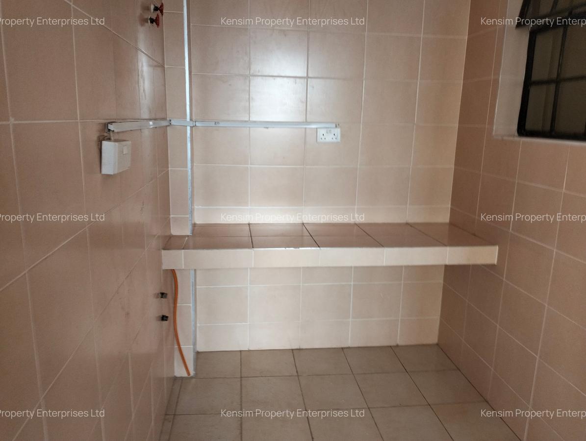 2 Bed Apartment with En Suite in Westlands Area - 7