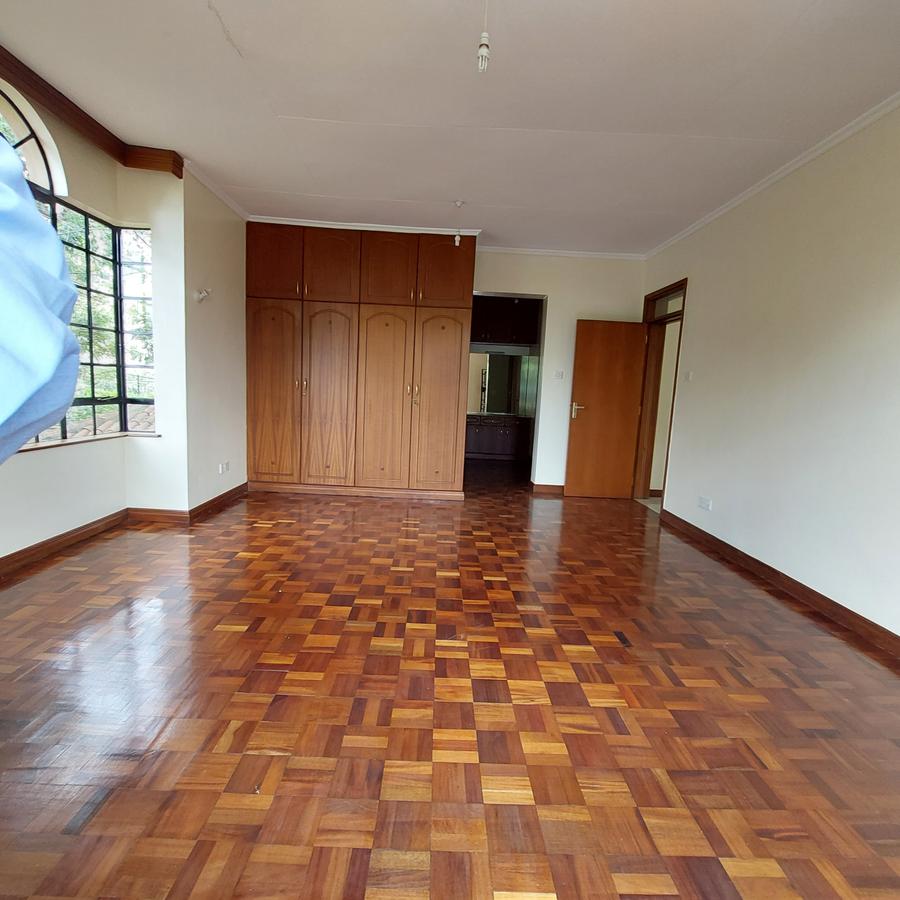 5 Bed Townhouse with En Suite at Off Convent Drive 44 - 15