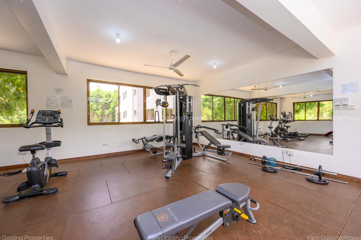 3 Bed Apartment with En Suite at Bungalows Road - 13