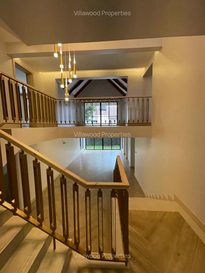 7 Bed Townhouse with En Suite in Lavington - 4