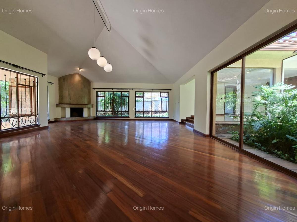 5 Bed House with En Suite at Runda - 16