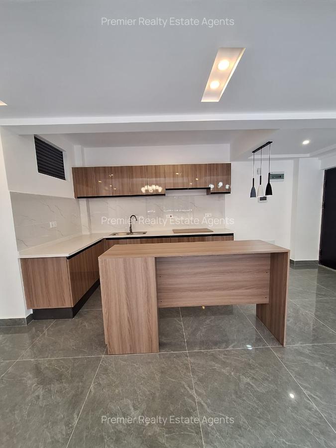 2 Bed Apartment with En Suite at Riverside - 5