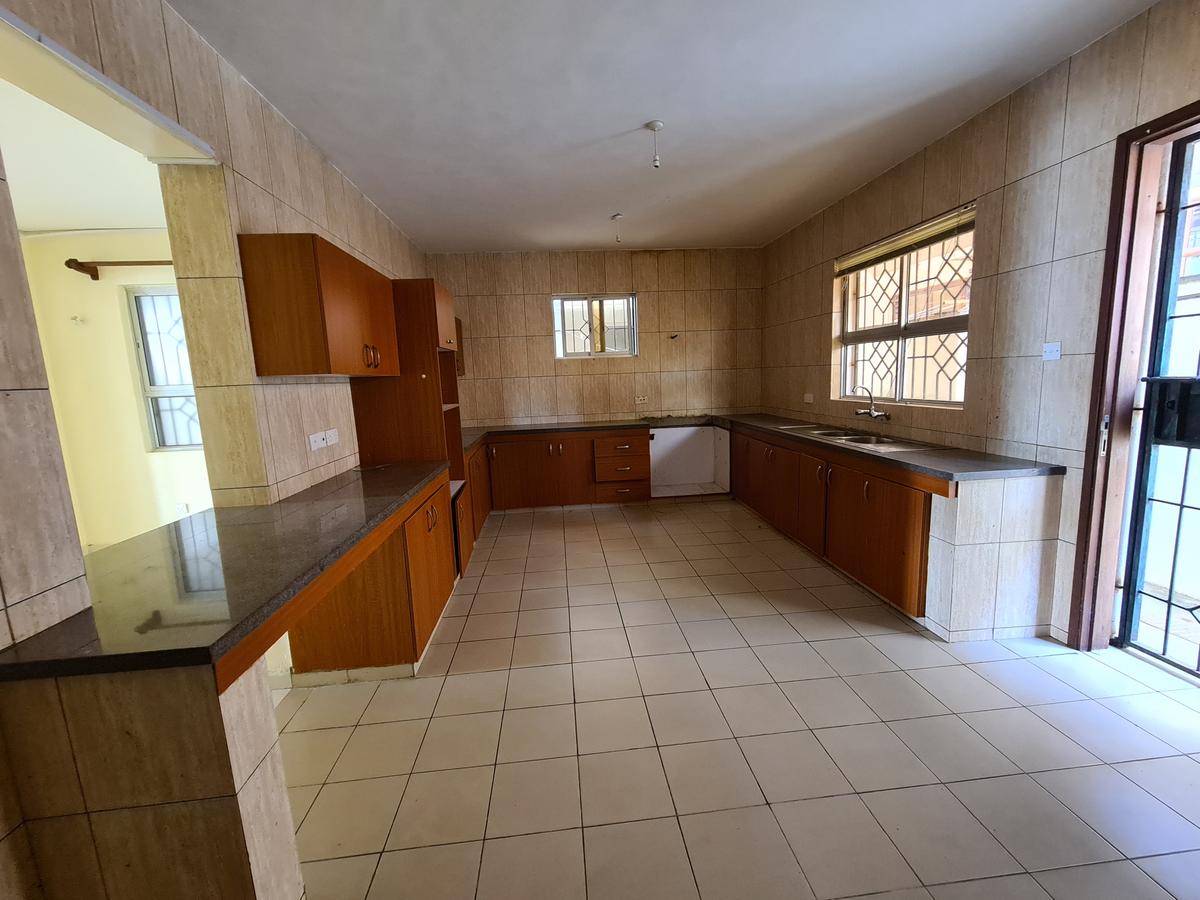 3 Bed Townhouse with En Suite in Nyali Area - 4