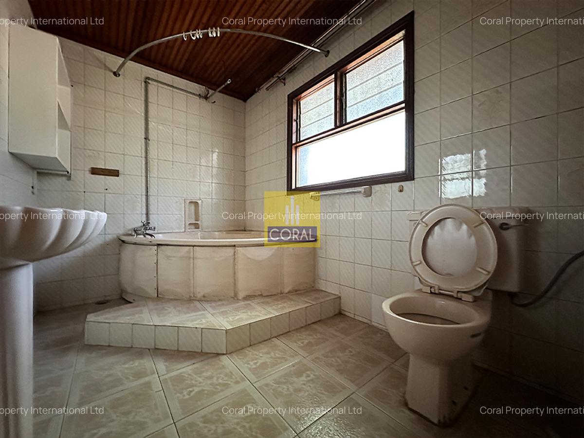 5 Bed House in Kilimani - 10