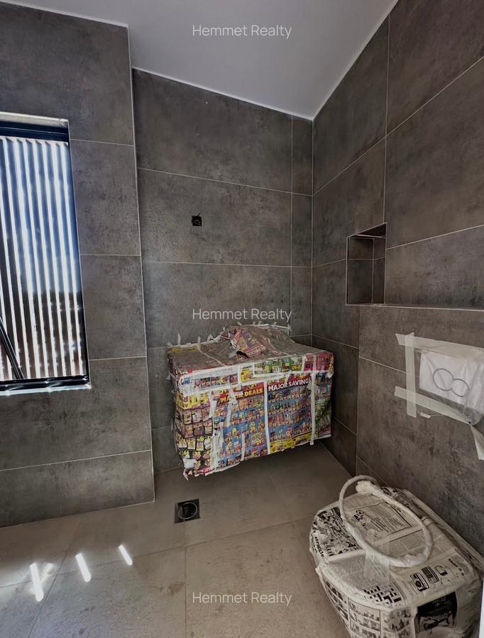 4 Bed Villa with En Suite in Runda - 9