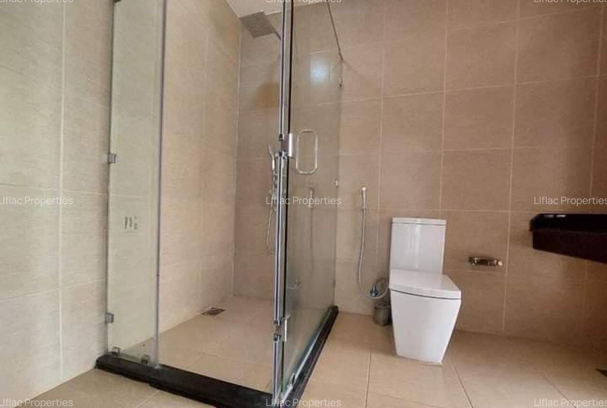 4 Bed Townhouse with En Suite in Runda - 9