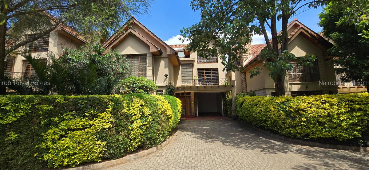 6 Bed Townhouse with En Suite at James Gichuru - 2