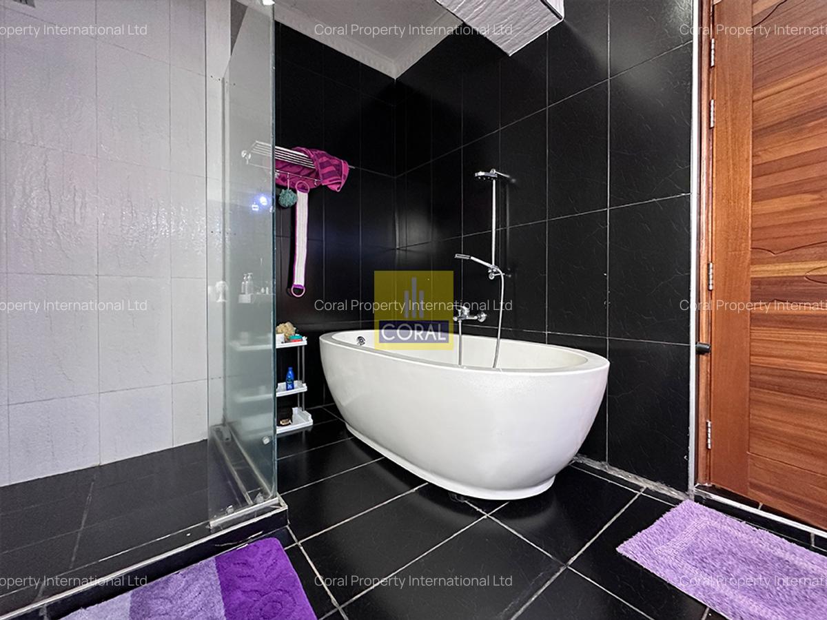 4 Bed Apartment in Parklands - 15