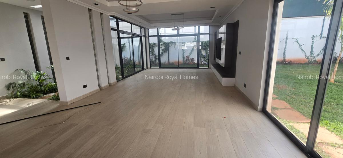 5 Bed Townhouse with En Suite at Lavington Green - 19