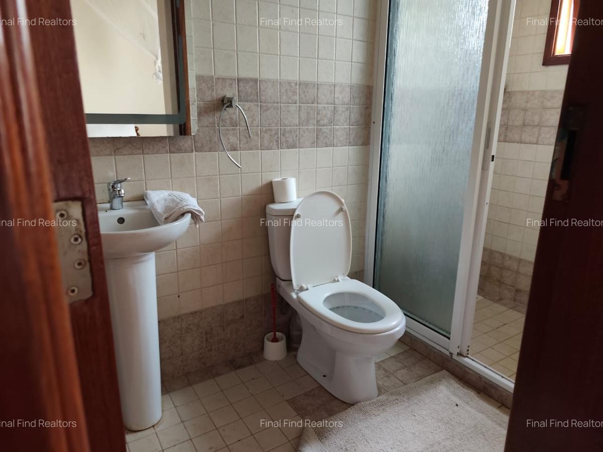 2 Bed House with Garden in Nyari - 11